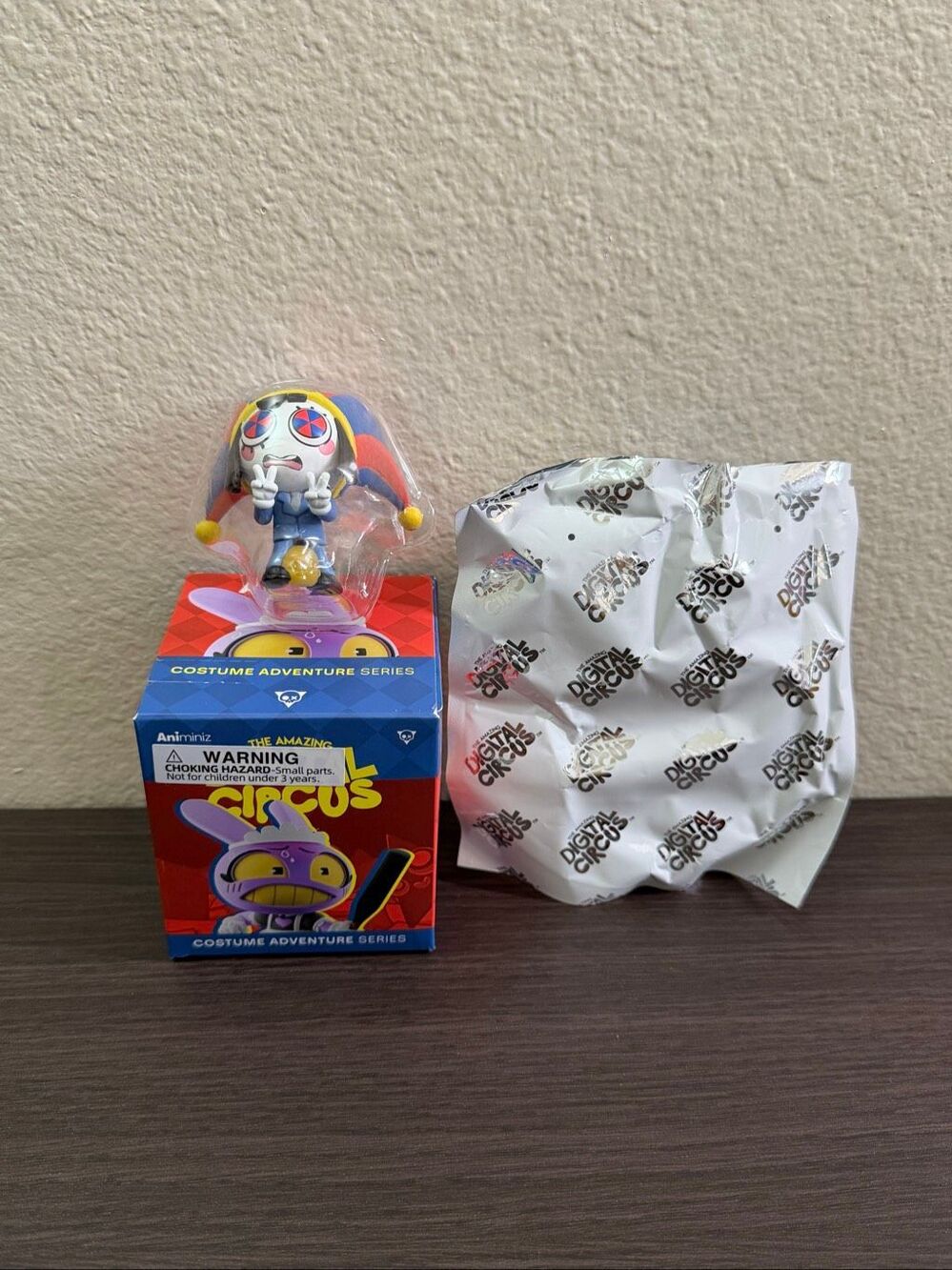 The Amazing Digital Circus Costume Adventure Blind Box Figure - Pomni